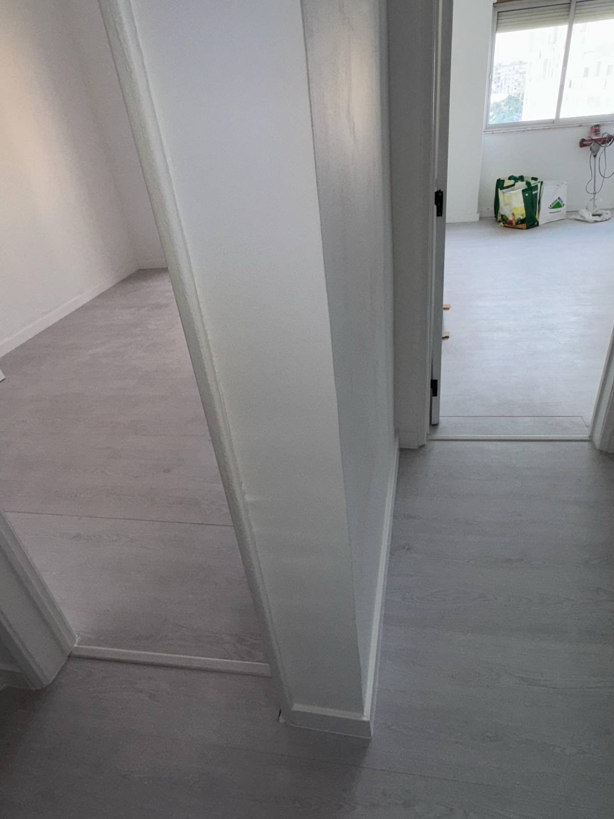 Edson Jesus - Setúbal - Concrete Flooring Installation