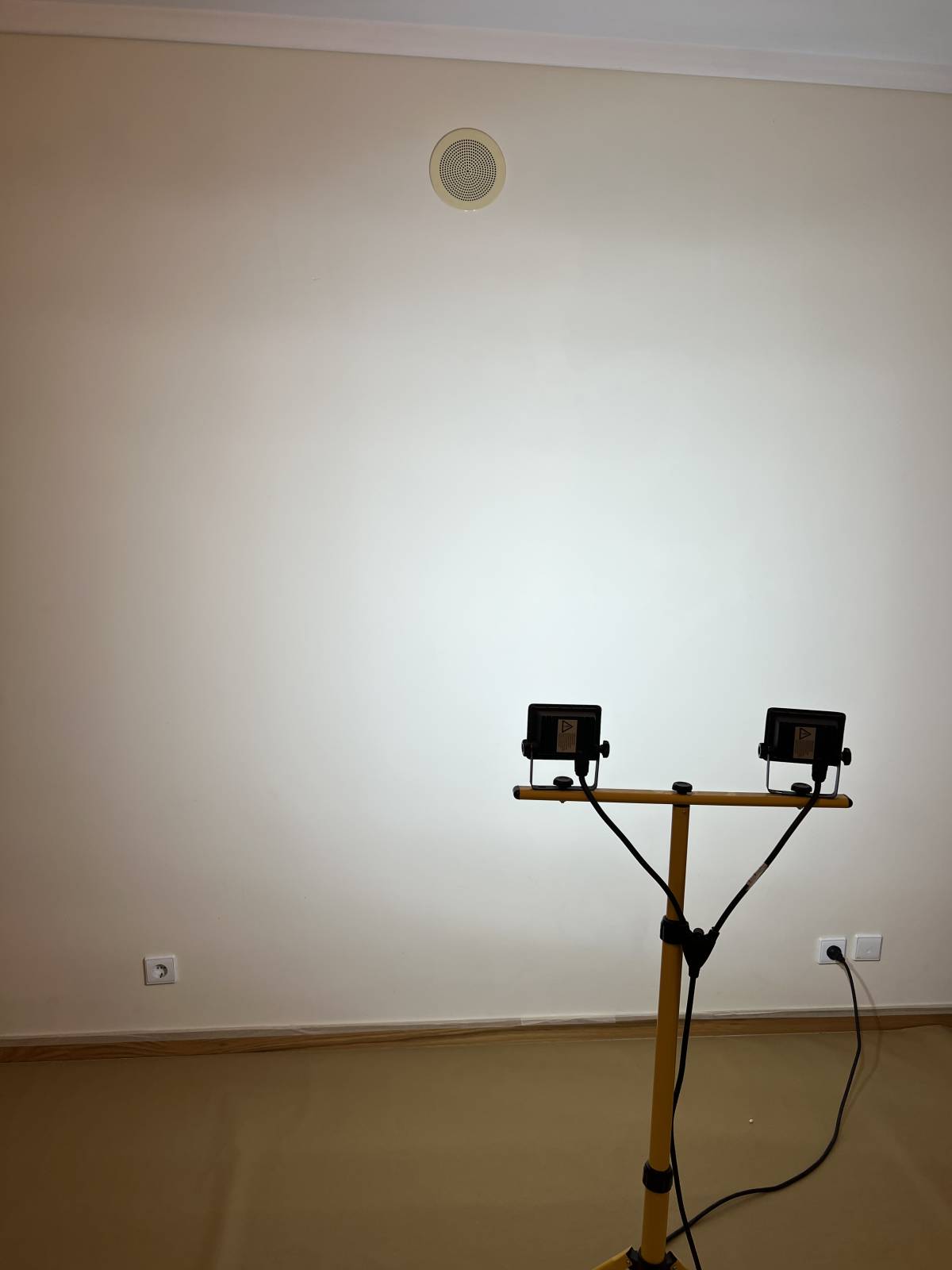 B2B - Multisserviços - Lisboa - Montagem de TV