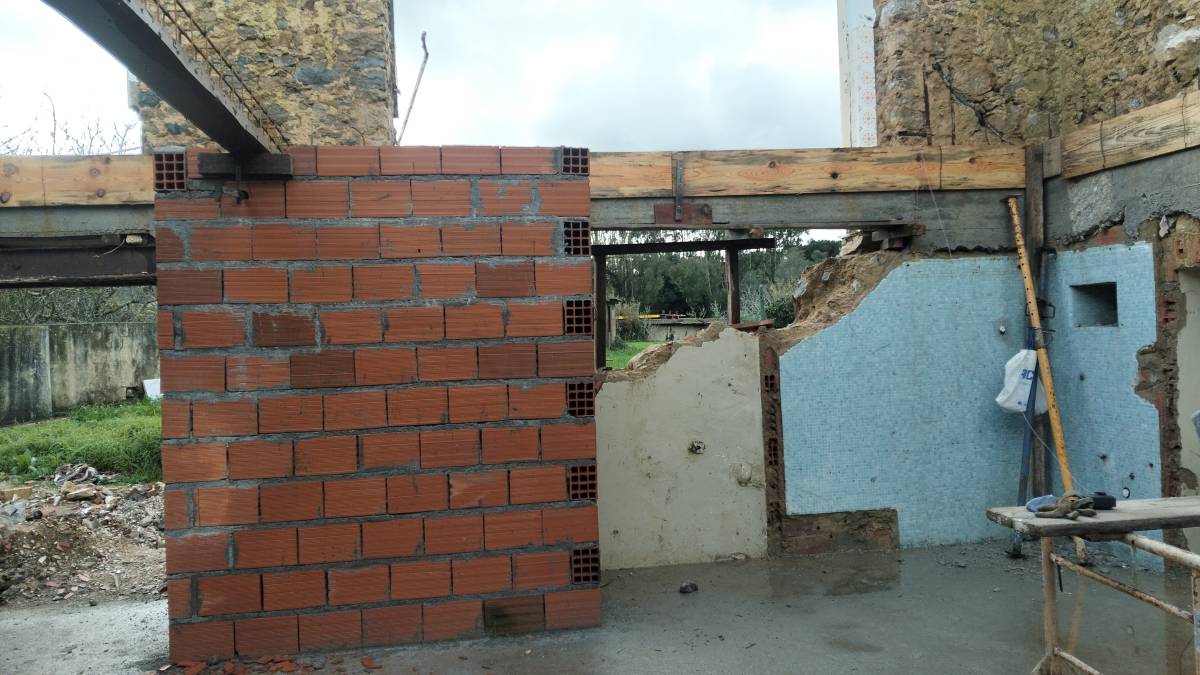Navegante Construções-Engenharia & Construção - Setúbal - Instalação de Escadas