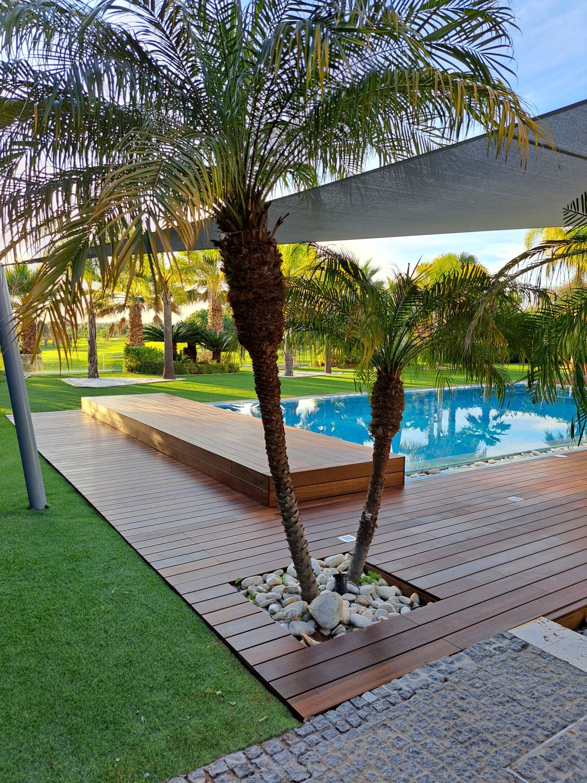 GS carpintaria, Decks, pergolas, pisos flutuantes. - Portimão - Instalação de Pavimento em Betão