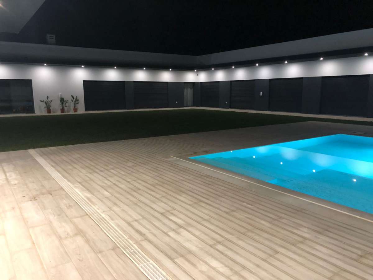 Eduardo Pêgo Construção lda. - Caldas da Rainha - Pavillon aufbauen