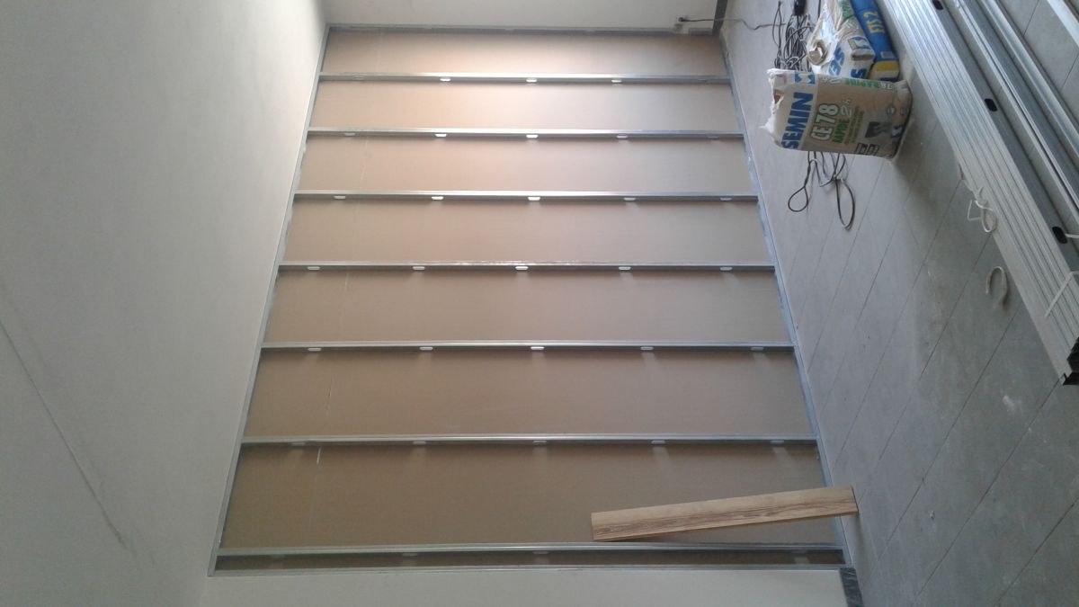 Gilberto de Oliveira construções uni pessoal lda - Leiria - Parkettboden verlegen