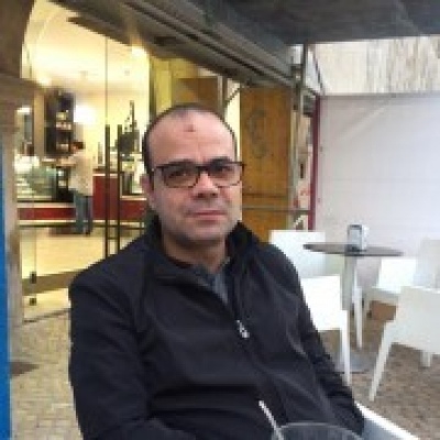 Reinaldo Oliveira - Vila Franca de Xira - Montagem de Mesa de Bilhar