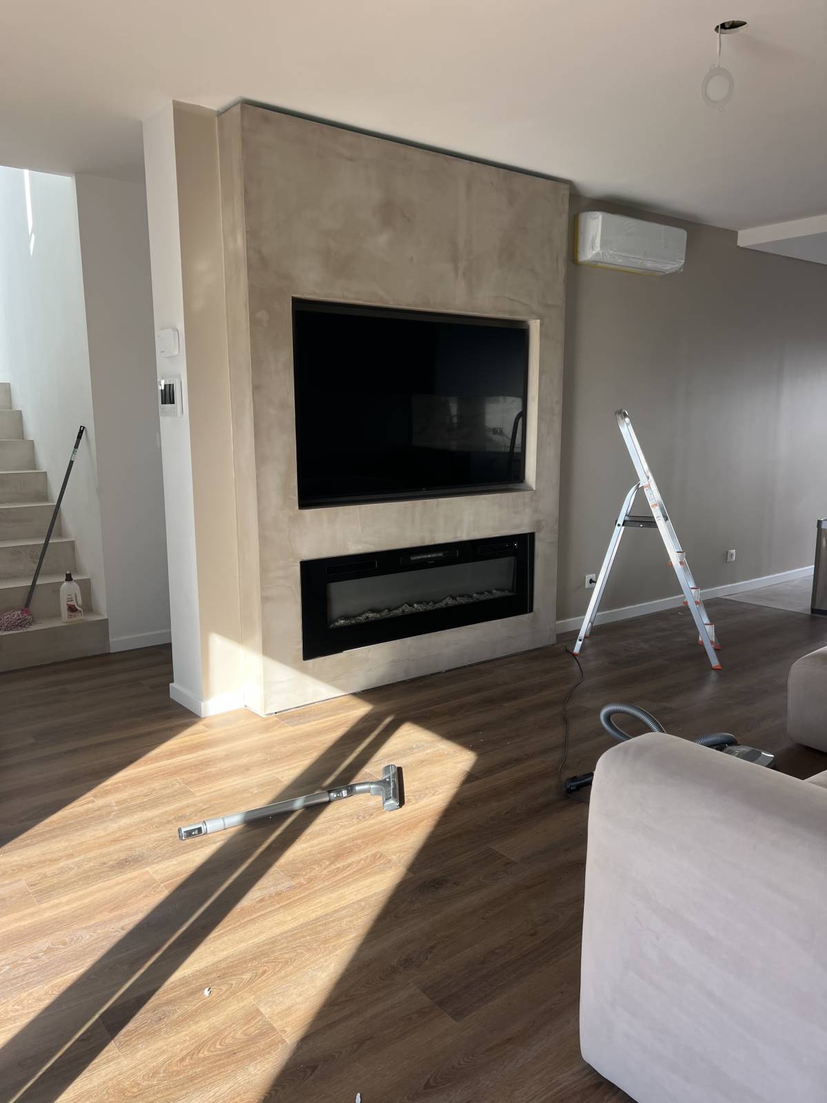 Ds.Remodelações&construções - Almada - Limpeza da Casa (Recorrente)