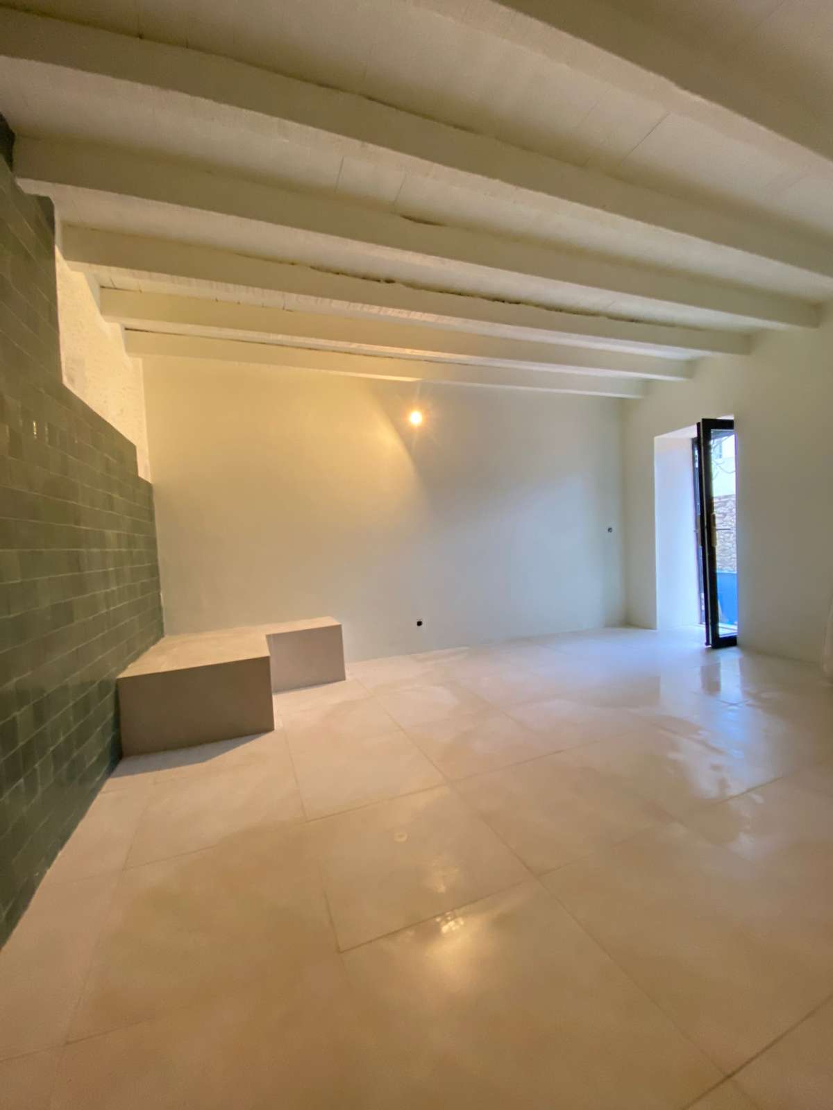 Eduardo Pêgo Construção lda. - Caldas da Rainha - Vinyl- oder Linoleumboden reparieren oder ausbessern