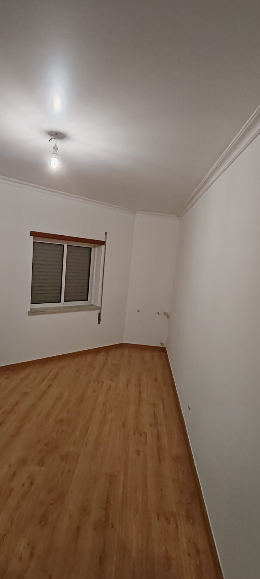 Obras Remodelações e montagens em geral - Sintra - Remodelação de Quarto