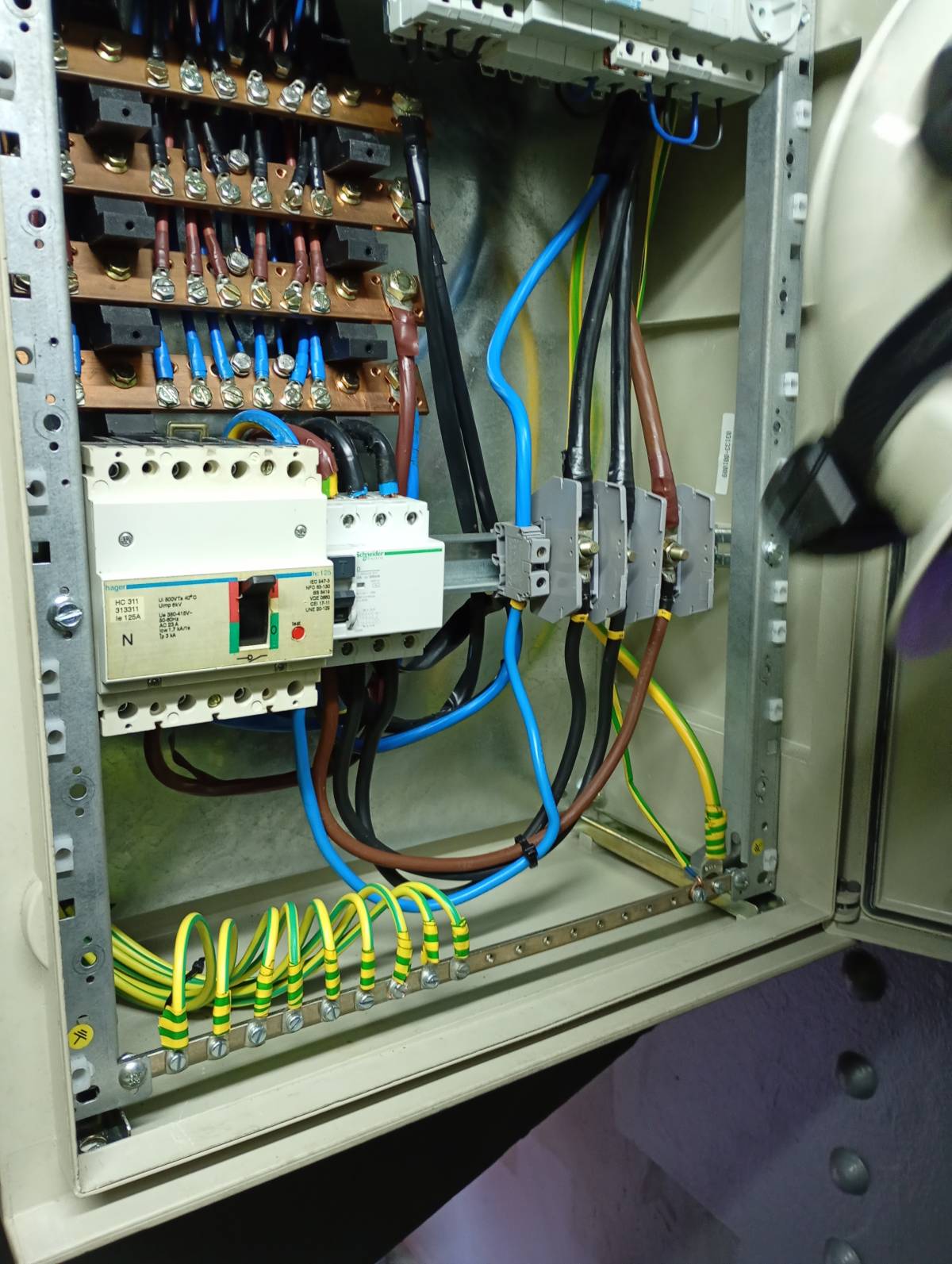 Azibelton Electricista - Setúbal - Instalación de ventiladores
