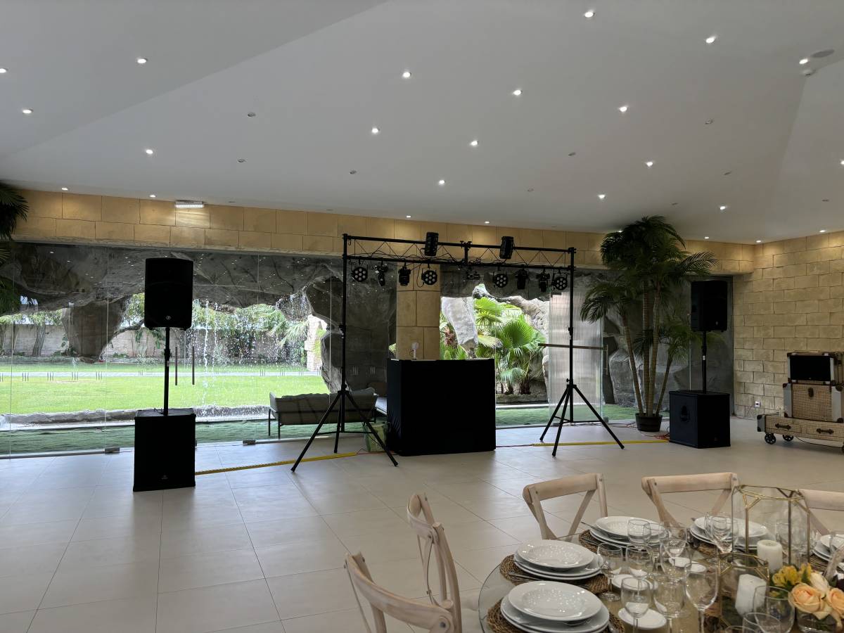 Kanada Eventos - Setúbal - Aluguer de Equipamento de Iluminação para Eventos