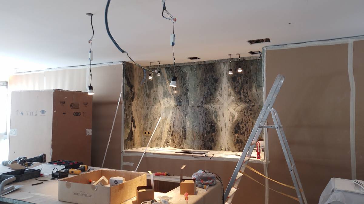 L.F CONTRUCTORA - Sintra - Construção de Parede Interior