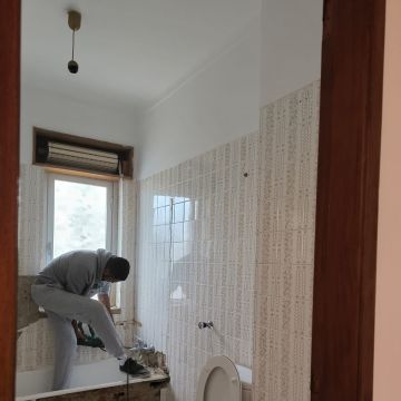 Obras Remodelações e montagens em geral - Sintra - Instalação de Azulejos