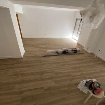 Raflooring - Moita - Vinyl- oder Linoleumboden reparieren oder ausbessern