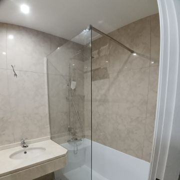 Decorservicos - Vila Nova de Gaia - Instalação, Reparação ou Remoção de Revestimento de Parede