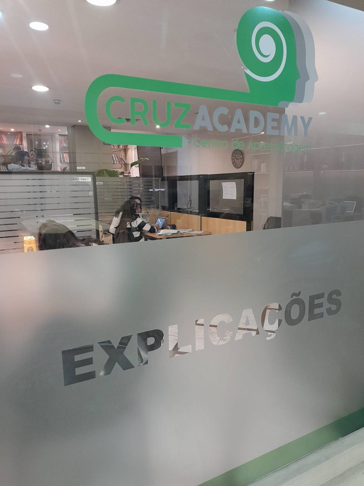 Cruz Academy - Lisboa - Nachhilfe in Geschichte