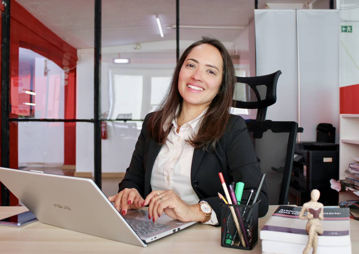 Verena Andrade -  Advogada de Imigração - Vila Franca de Xira - Rechtsanwalt für Zivilrecht