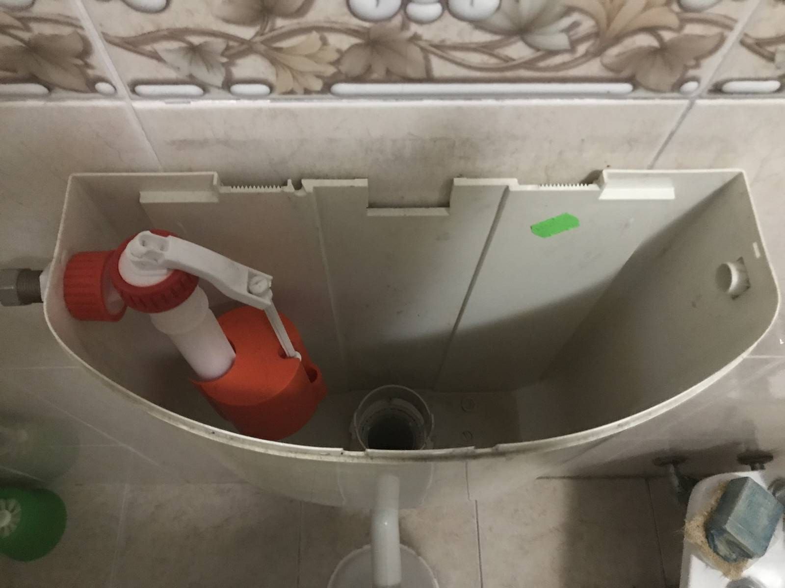 Castiajo. Serviços - Sesimbra - Toilet Repair