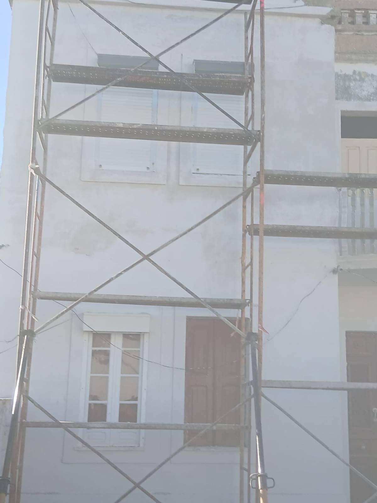 Vanderleiy - Moura - Installation, réparation ou retrait de revêtement mural