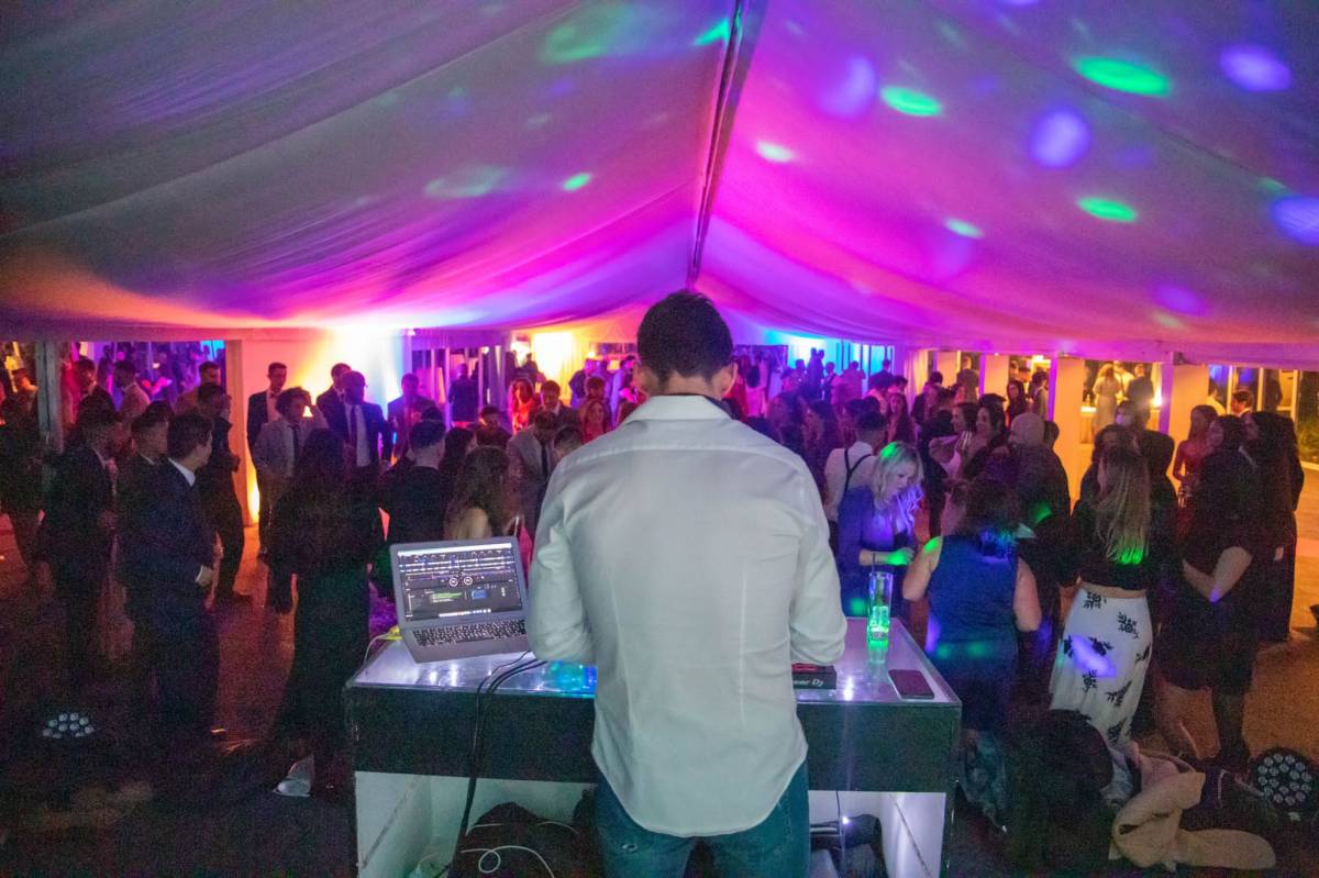 Dj Miguel Bacelar - Porto - Quinceanera DJ