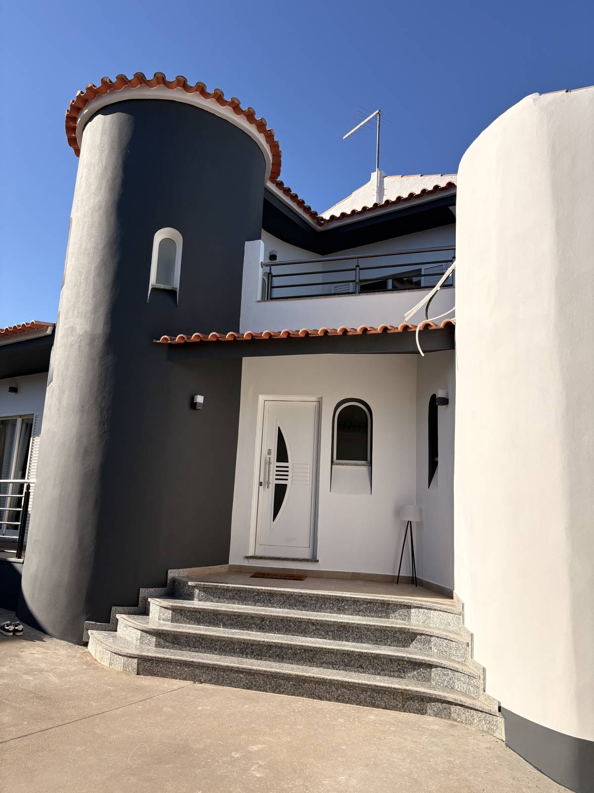 Alisson Marcos - Silves - Instalação de Escadas