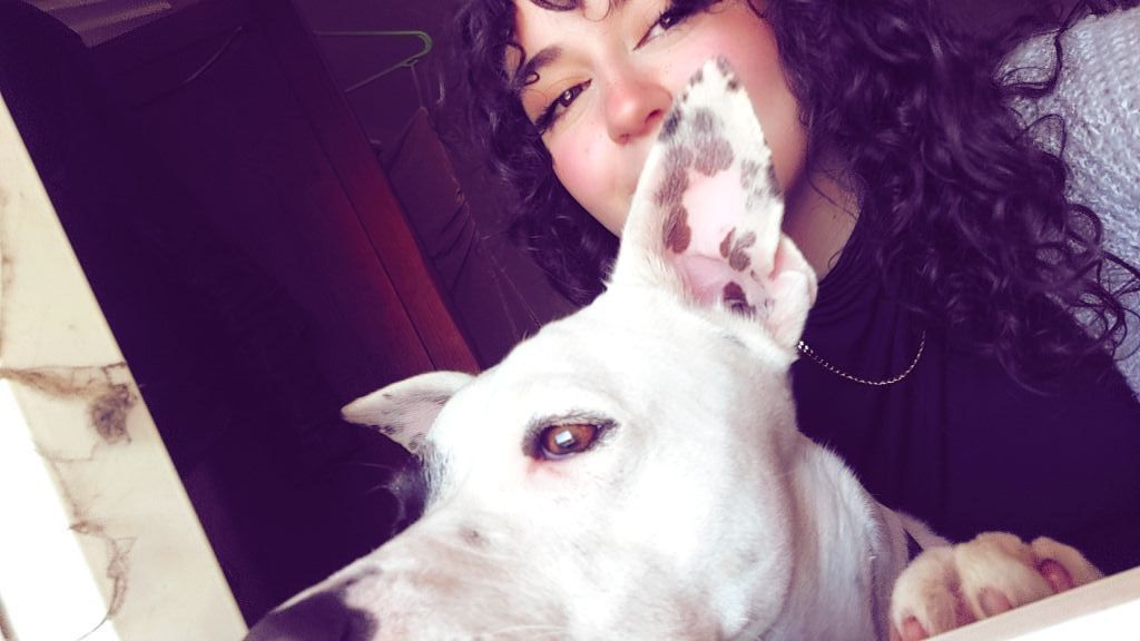 Luana Fernandes - Amares - Paseador de perros