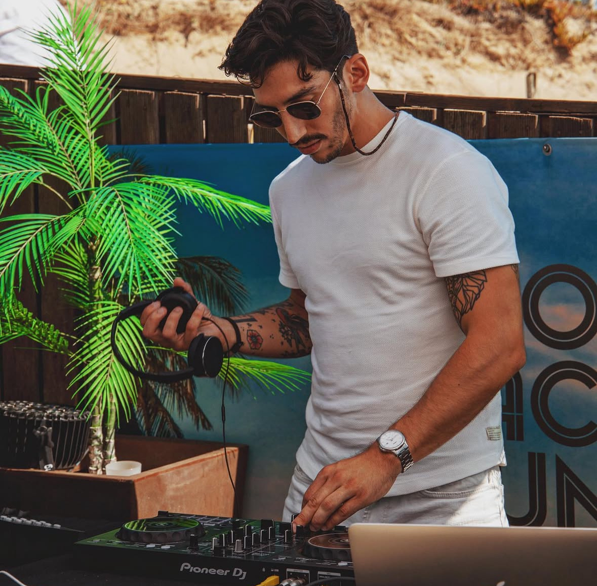 Dj Miguel Bacelar - Porto - Quinceanera DJ