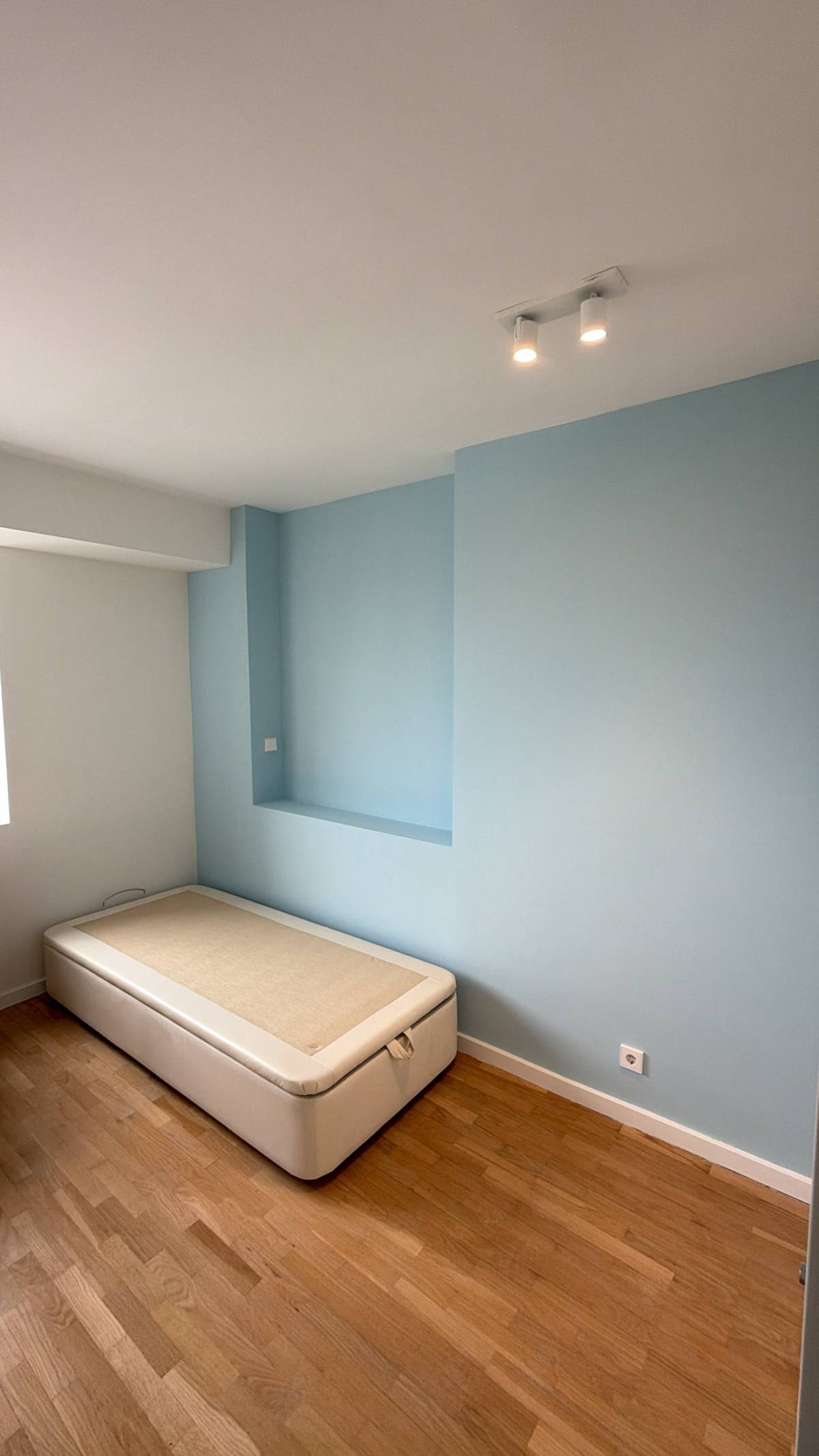 Fabio Santiago - Setúbal - Schrank reparieren