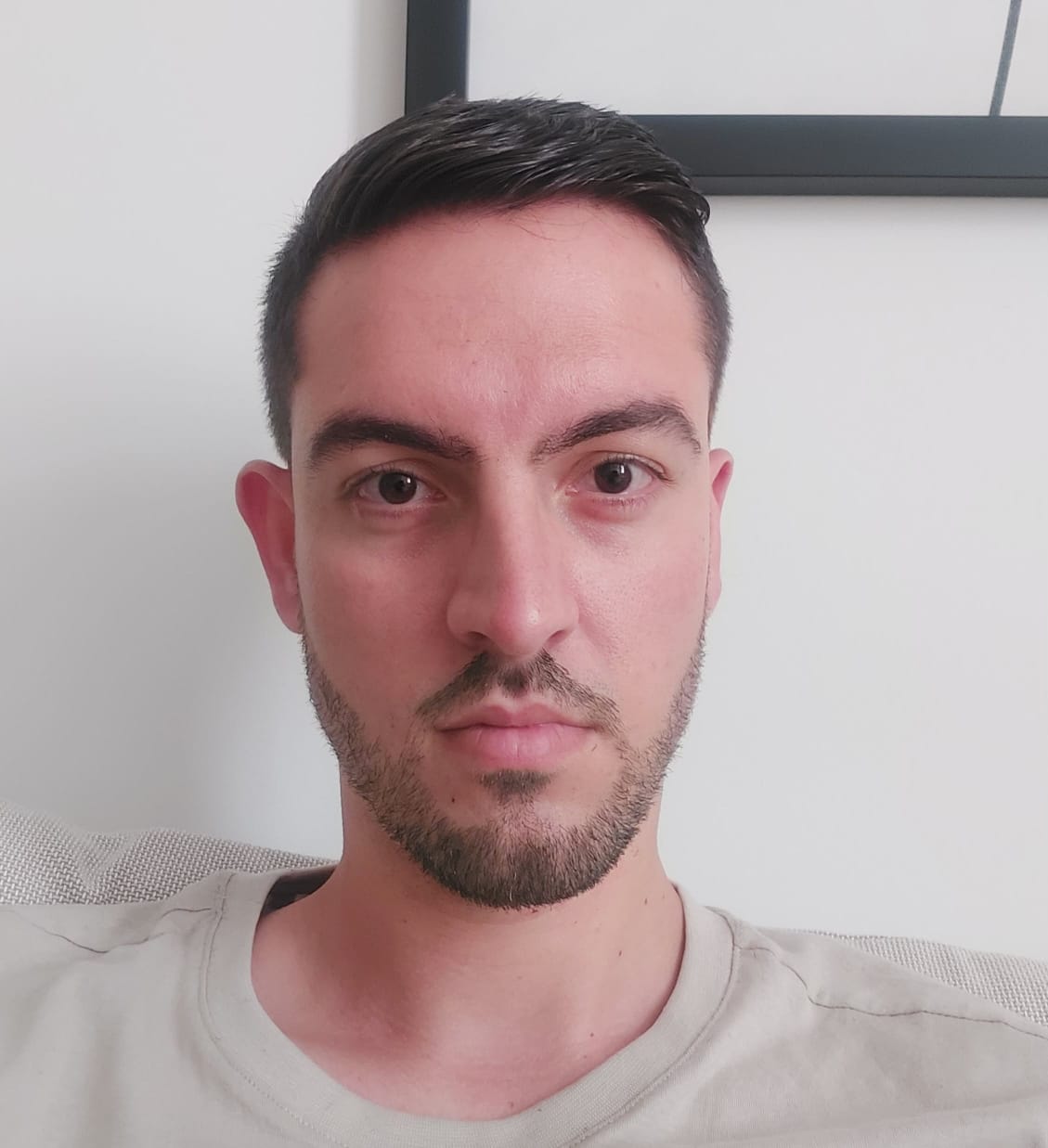 Luciano Gonçalves - Porto - Haushalt organisieren