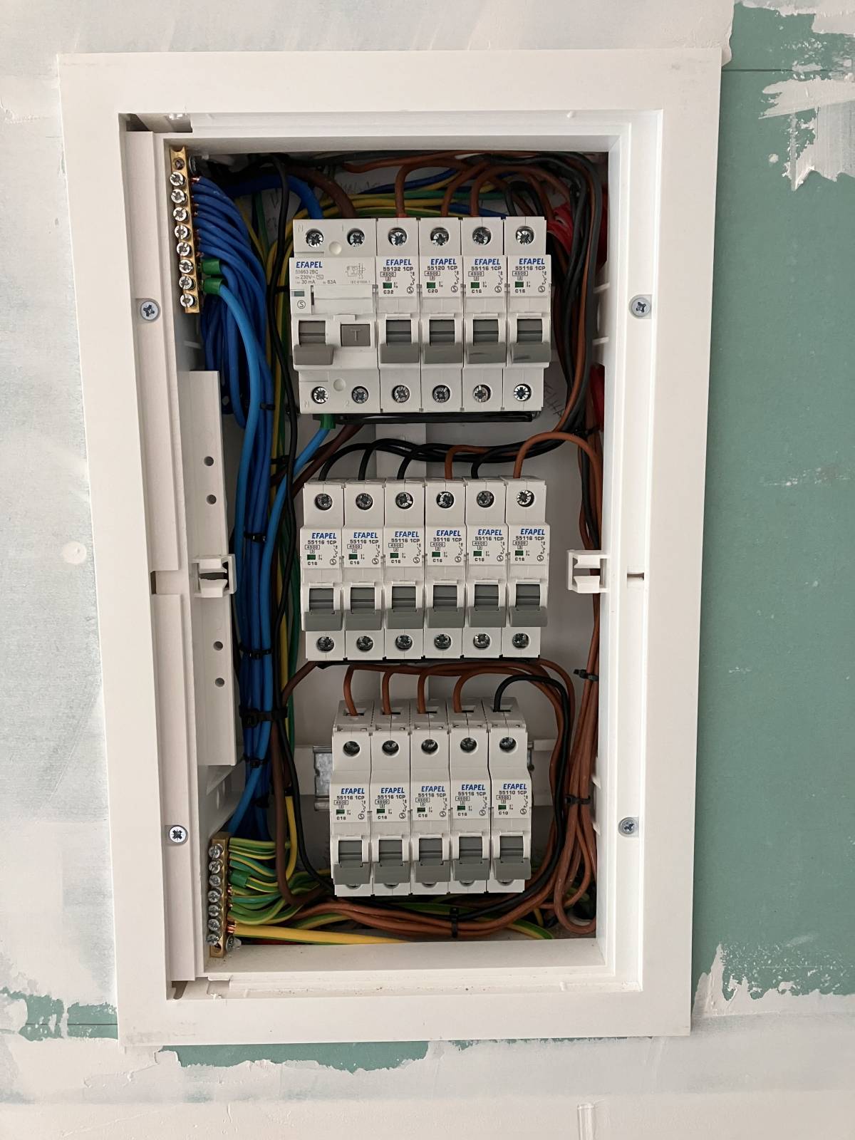 Ed_letricidade - Monforte - Instalación de ventiladores