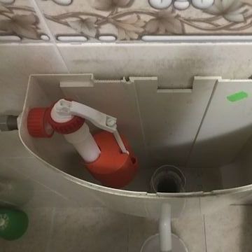 Castiajo. Serviços - Sesimbra - Toilet Repair