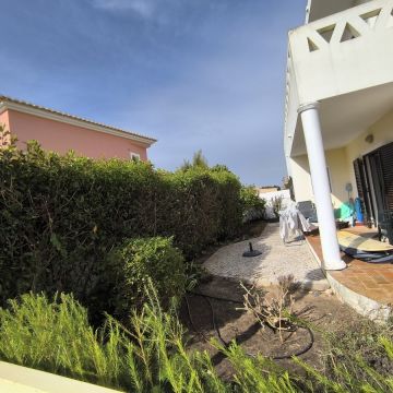 Bruno Rosa - Lagos - Mantenimiento del sistema de riego por goteo