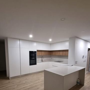 marcarobras lda - Guimarães - Vinyl or Linoleum Repair or Partial Replacement