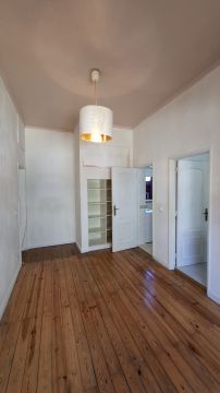 Técnico de Pisos em Madeira - Casa