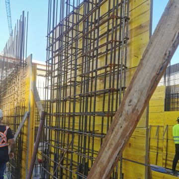 Engº Charles Martins - Albufeira - Demolição de Construções