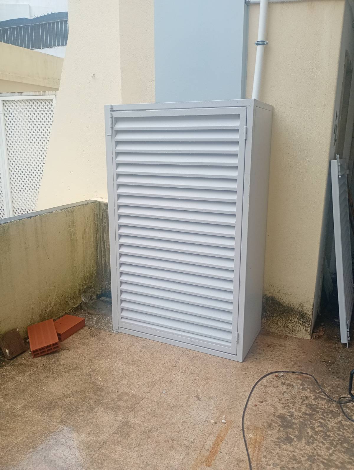 Art's sem aço - Sobral de Monte Agraço - Réparation de porte de garage