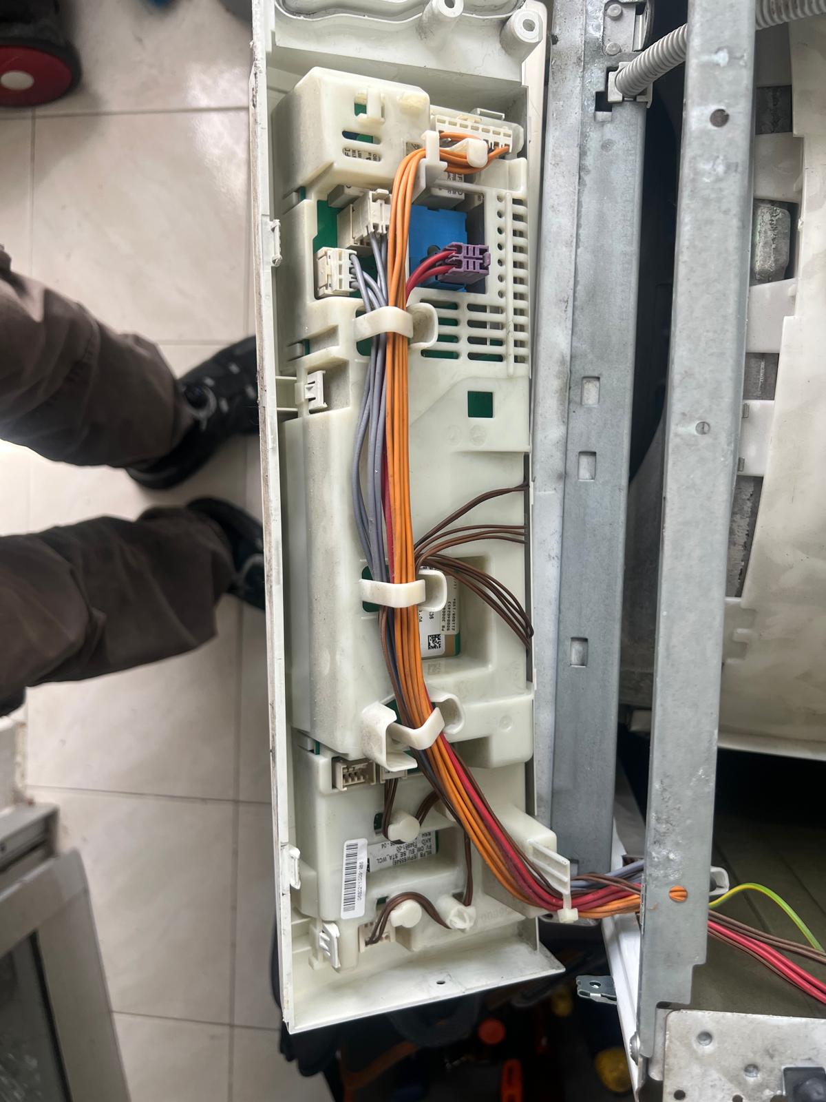 Osvaldo Neto - Gondomar - Automação Residencial e Domótica