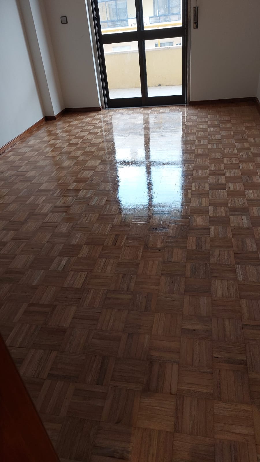 Flooring Specialist
