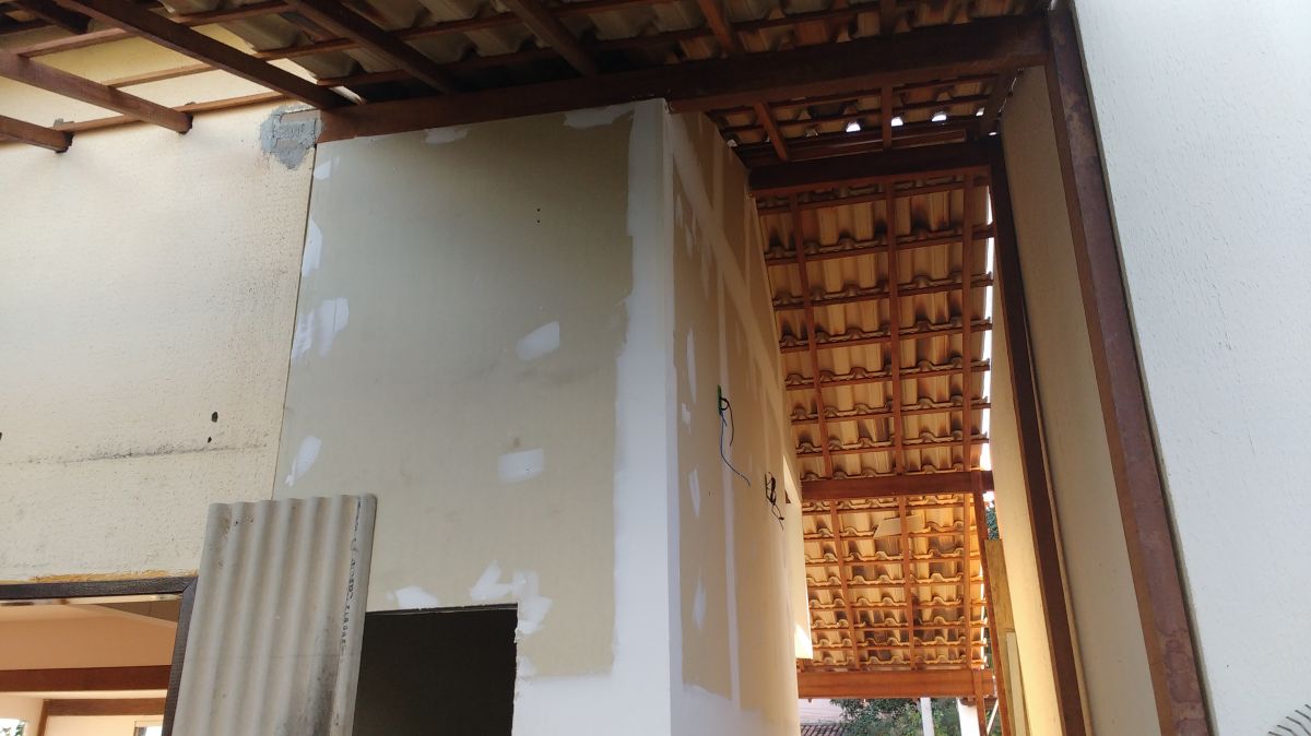 Siqueira & Silva construções - Leiria - Tile Installation