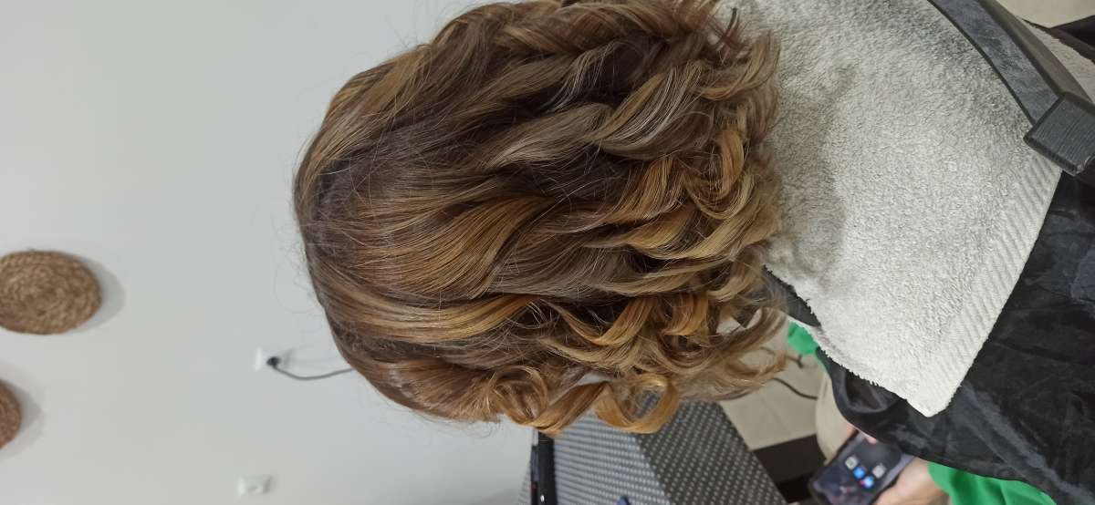 Tânia Teixeira - Moita - Friseure und Barbiere