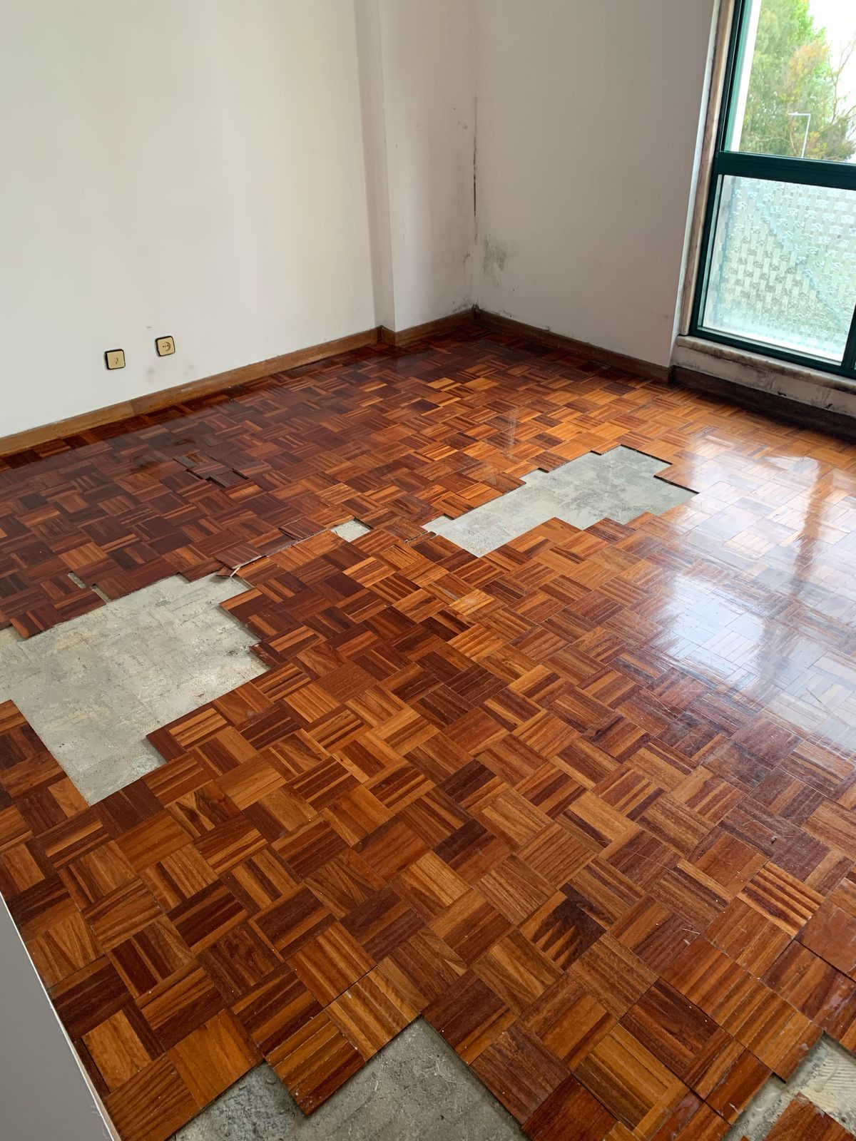 LD REMODELACOES É MANUTENÇÃO LMDA - Sintra - Corte de hormigón