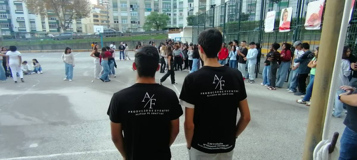AF Produções - Nazaré - Partyausstattung mieten