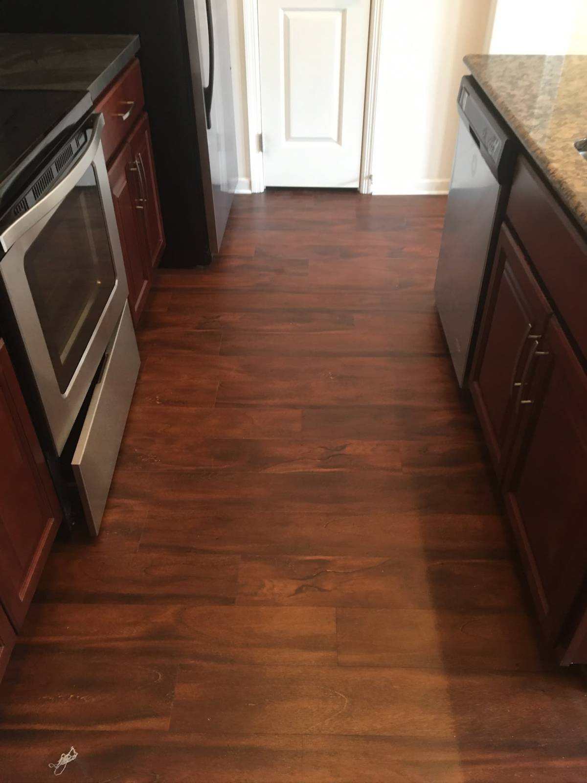 STAR FLOORING PT - Vila Nova de Famalicão - Reparação ou Substituição de Pavimento Vinílico ou Linóleo