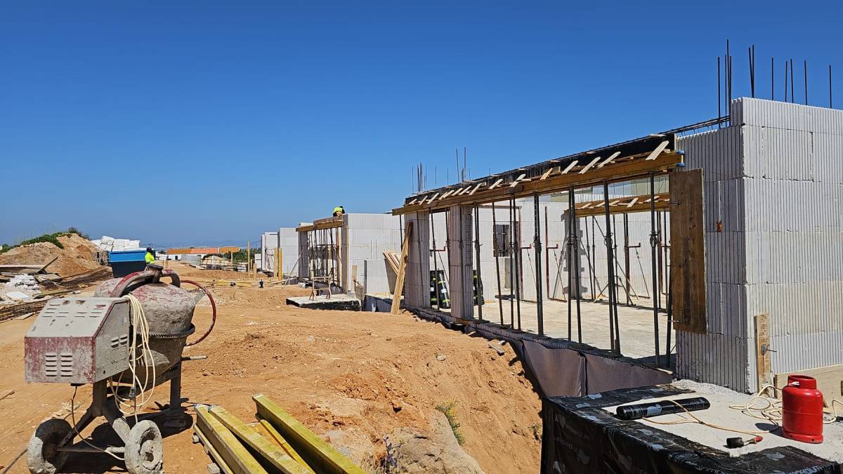 Alex remodelação - Tavira - Revestimento de Cozinha