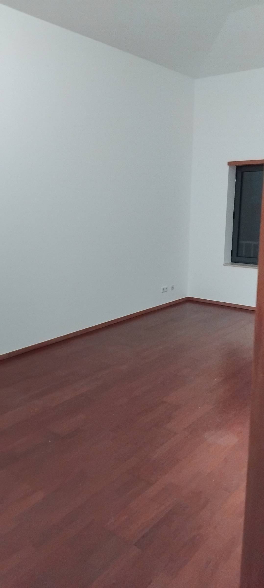 F97 - Vila Nova de Gaia - Außenanstrich