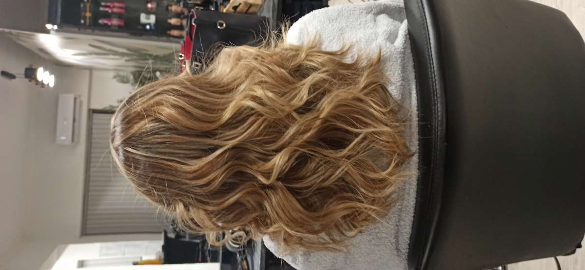 Tânia Teixeira - Moita - Friseure und Barbiere