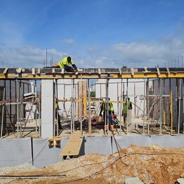 Alex remodelação - Tavira - Construção de Parede Interior