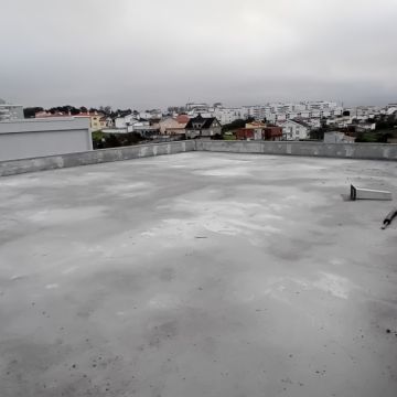 J.S.COSTRUCÃOS pintura, pladu, telhado, piso, capotou, Ladrilhador, Remodelação em geral - Figueira da Foz - Trituración y eliminación de tocones