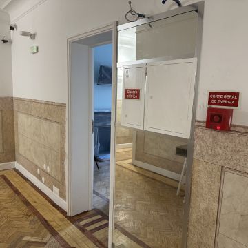 Maguezi - Ovar - Switch and Outlet Installation