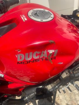 Dellen entfernen - Fahrzeug - und Motorradreparatur
