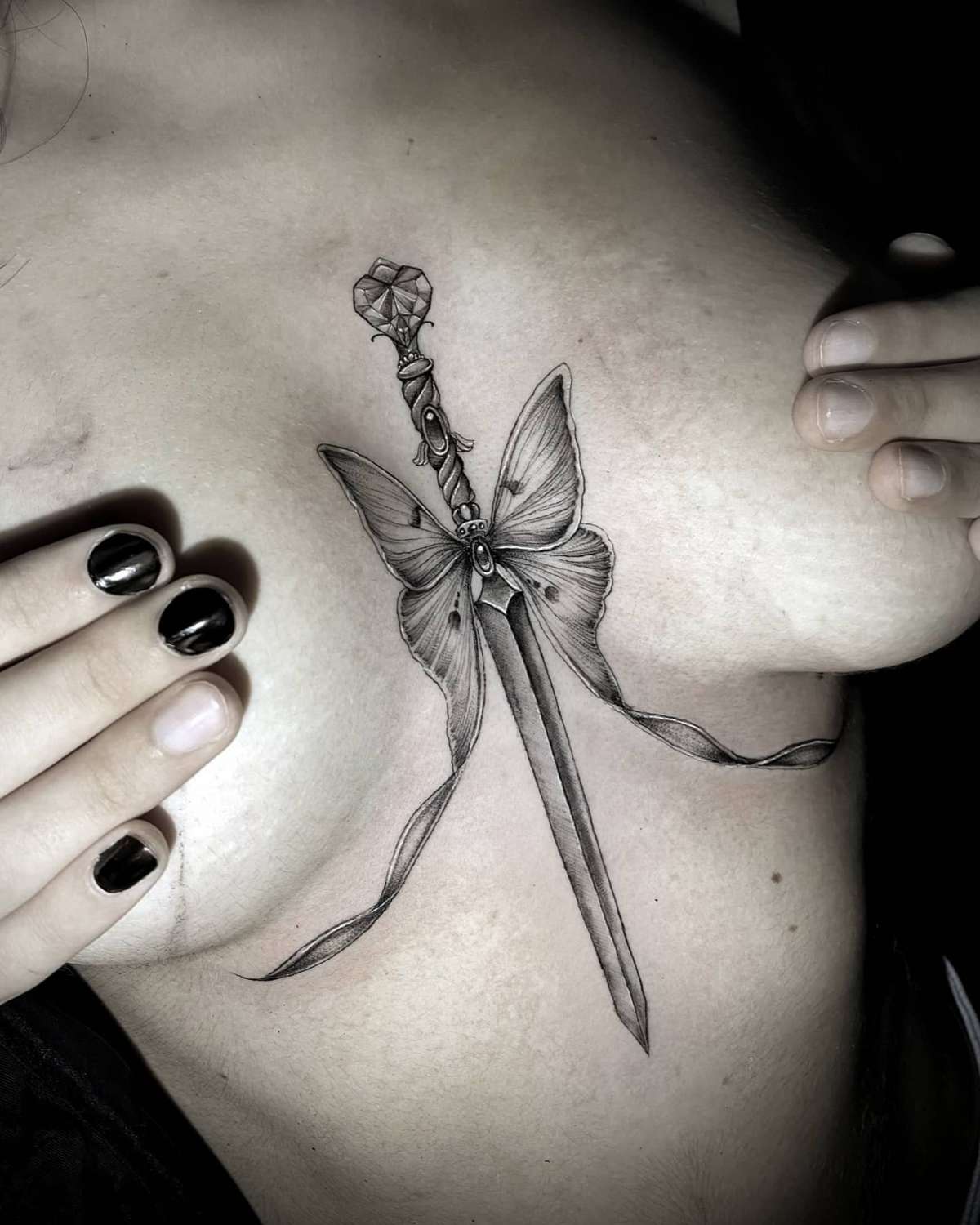 Shaded Red Tattoo - São João da Madeira - Tatuador