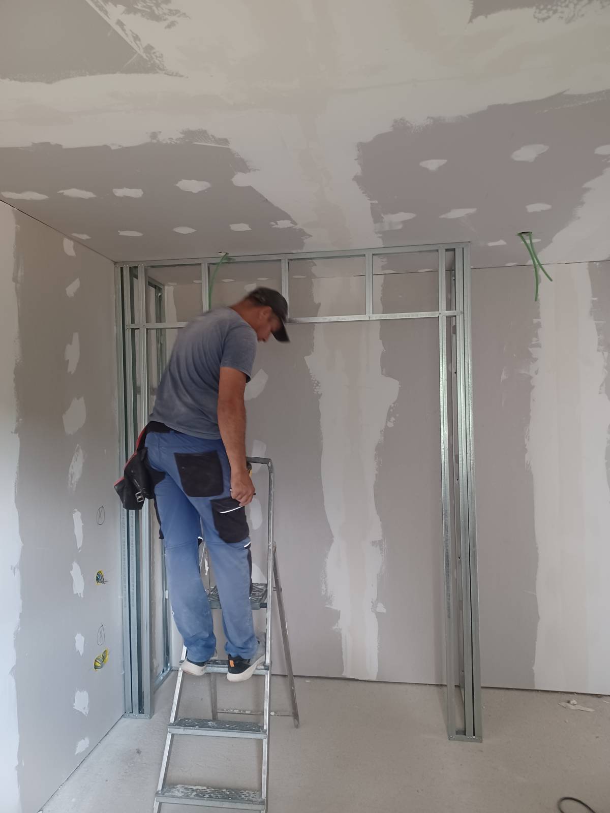 Marcelo Tayama - Albufeira - Instalação de Escadas