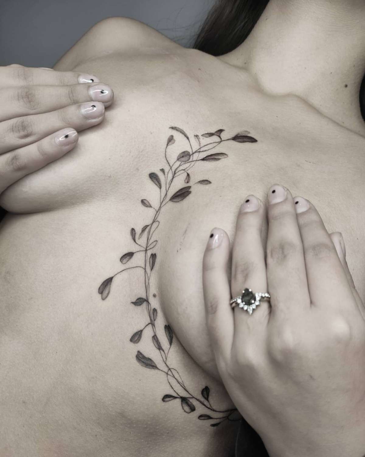 Shaded Red Tattoo - São João da Madeira - Ilustraciones